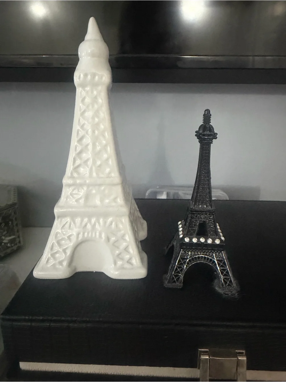 Decorative Eiffel Tower Set - White & Black
